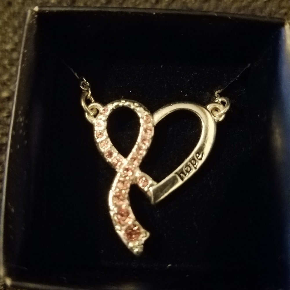 Avon breast cancer crusade heart ribbon necklace